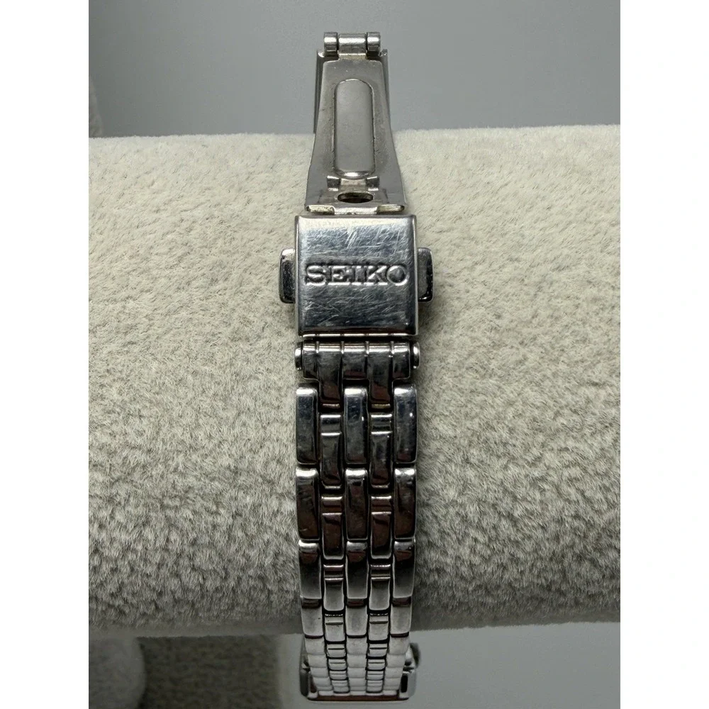 Seiko V116-0AA0 Solar Working Ladies‎ Watch 15MM 6